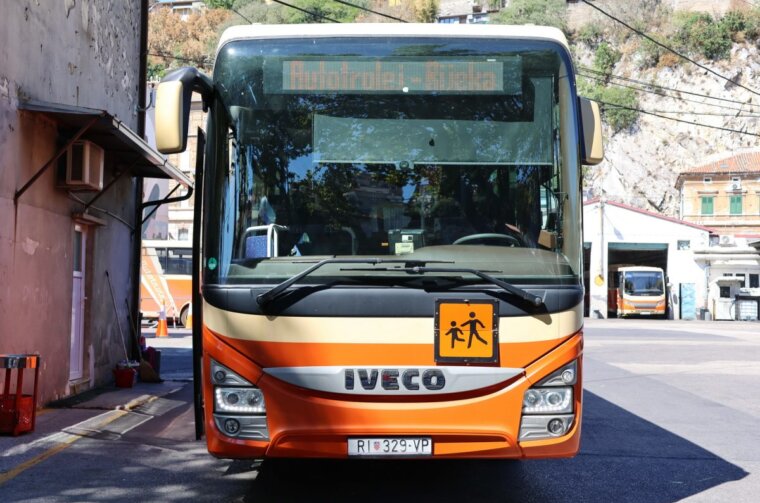 autobus autotrolej (2)