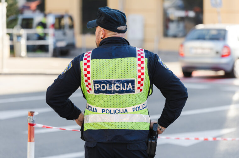 Ilustrativna policija-5997 Ilustrativna policija-5997