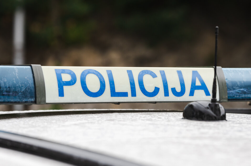 Ilustrativna policija promet-6194