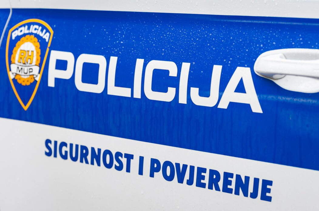 Ilustrativna policija promet-6198