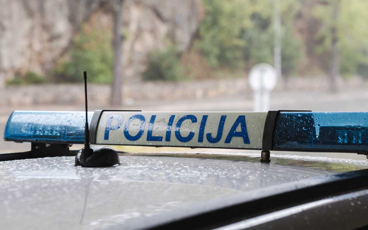 Ilustrativna policija promet-6207