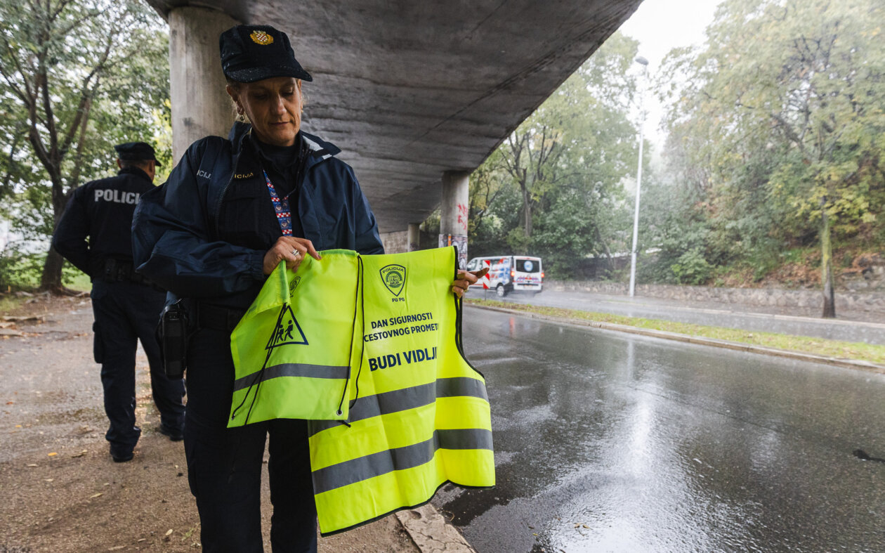 Ilustrativna policija promet-6235