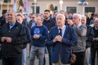 Zagreb: Molitelji na Trgu bana Josipa Jelačića u Zagrebu Zagreb: Molitelji na Trgu bana Josipa Jelačića u Zagrebu