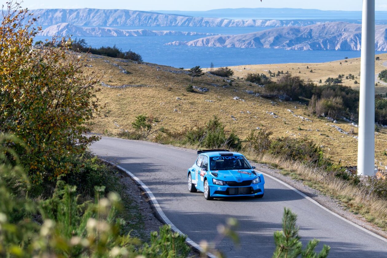 Novi Vinodolski: Održan prvi Rally Primorje