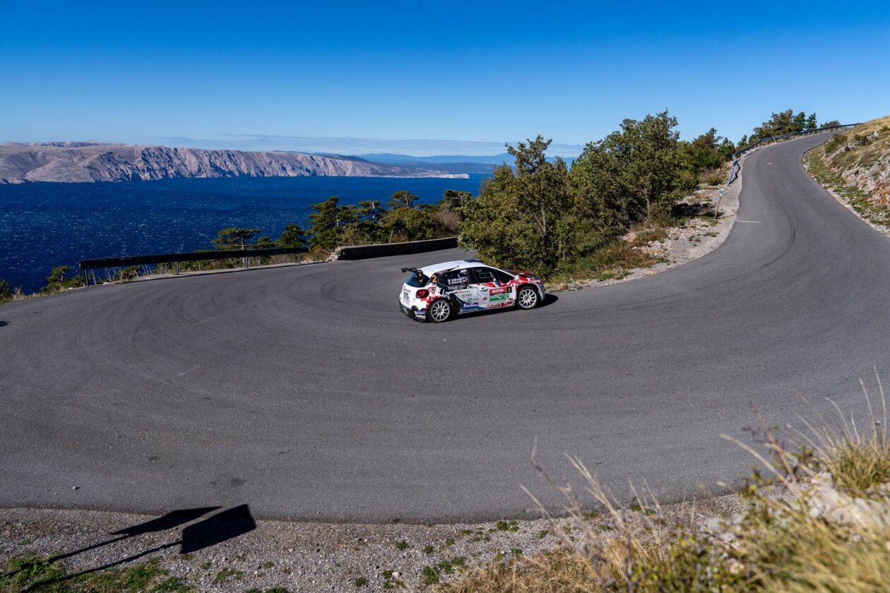 Novi Vinodolski: Održan prvi Rally Primorje