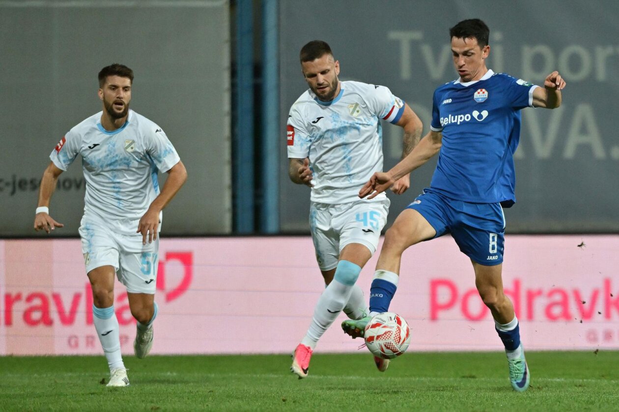 Slaven Belupo i Rijeka sastali se u 9. kolu SuperSport HNL-a Slaven Belupo i Rijeka sastali se u 9. kolu SuperSport HNL-a