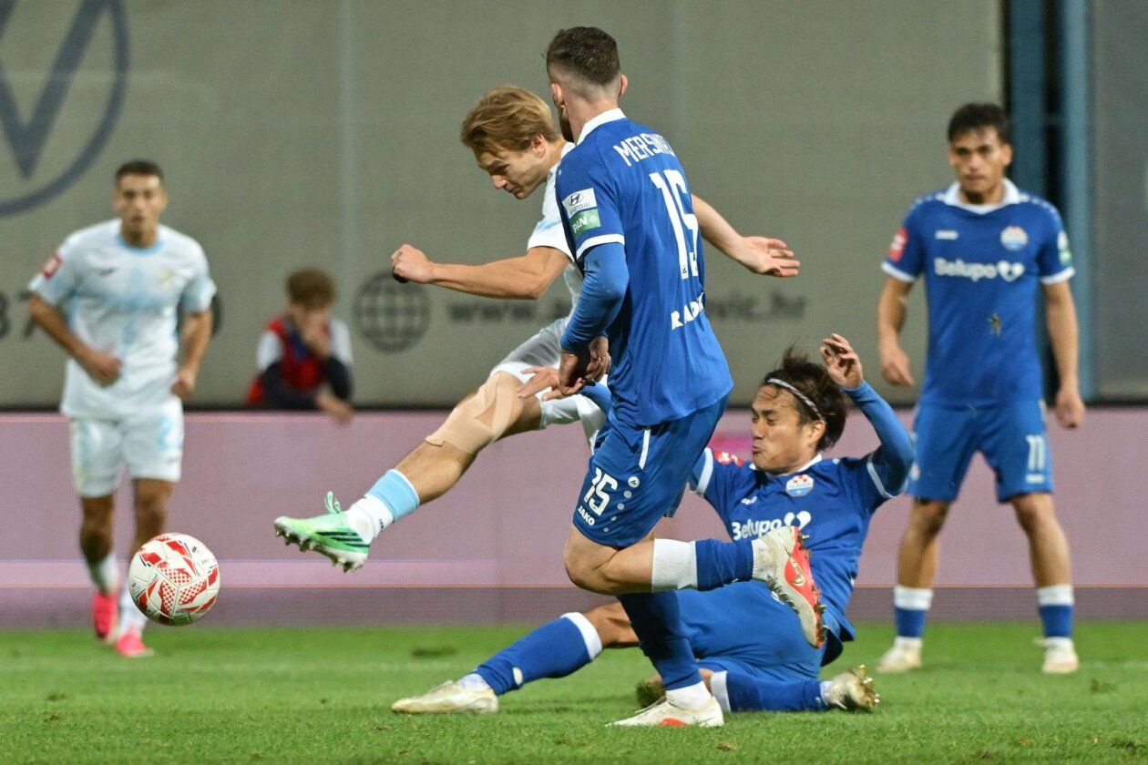 Slaven Belupo i Rijeka sastali se u 9. kolu SuperSport HNL-a Slaven Belupo i Rijeka sastali se u 9. kolu SuperSport HNL-a