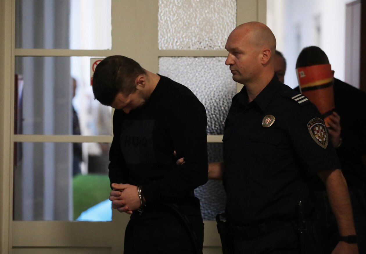 Rijeka: Pravosudni policajci dovode braću Vinković na Županijski sud