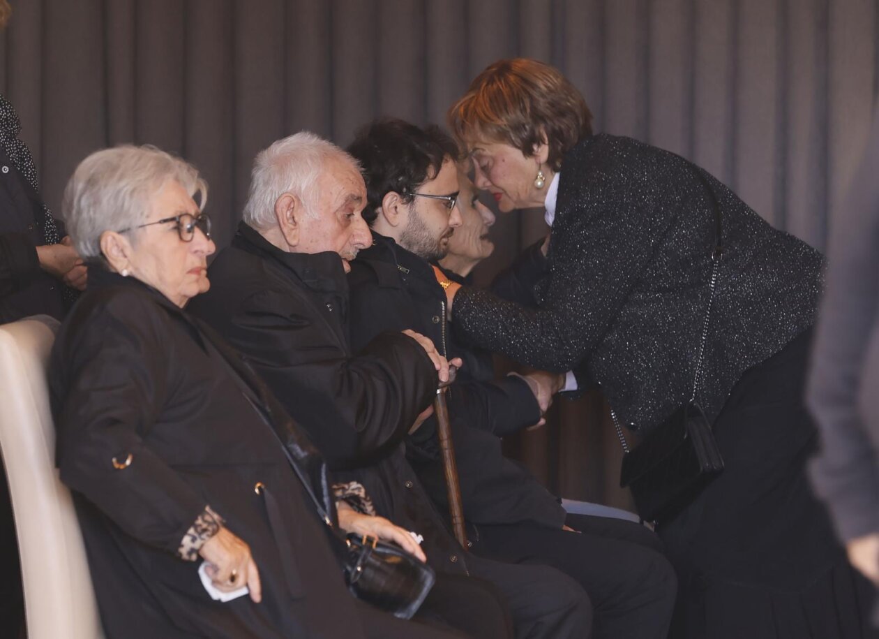 Posljednji ispraćaj Gorana Bareta na Gradskom groblju u Vinkovcima