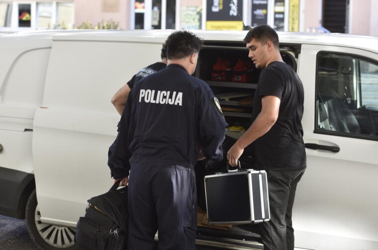U Šibeniku nožem ubijen mladić, djevojka se bori za život