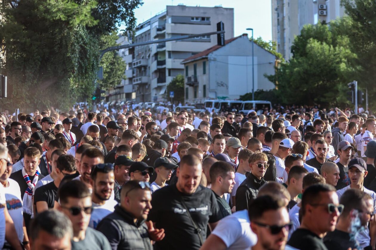 Split: Korteo Torcide prema stadionu Poljud