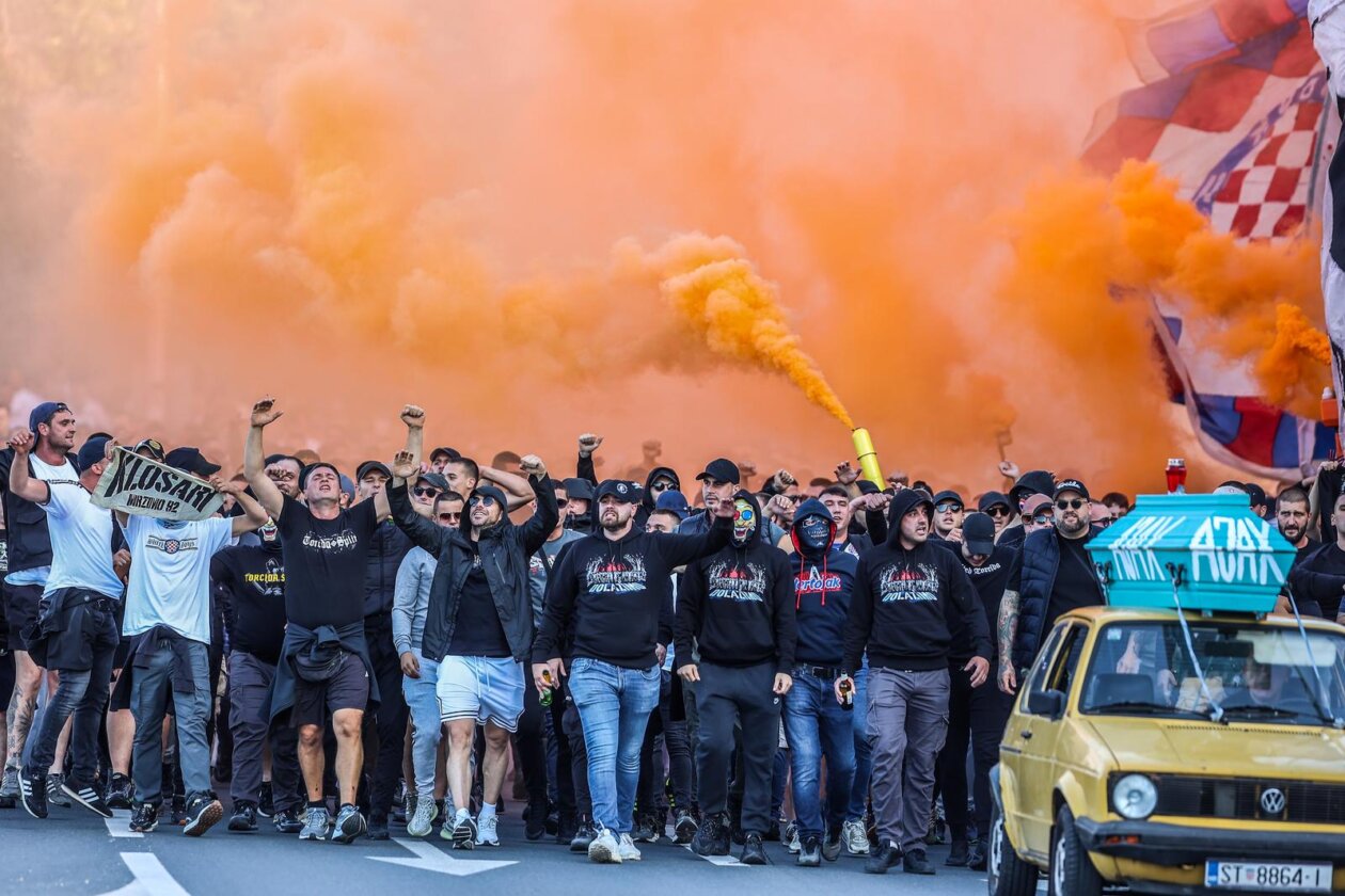 Split: Korteo Torcide prema stadionu Poljud
