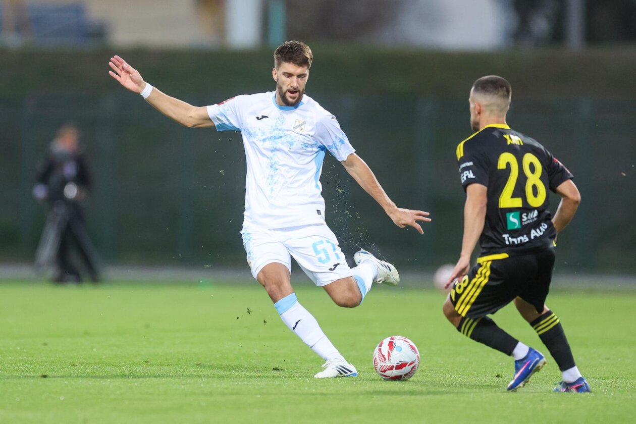 Rudeš i Rijeka sastali se u 10. kolu SuperSport HNL-a Rudeš i Rijeka sastali se u 10. kolu SuperSport HNL-a
