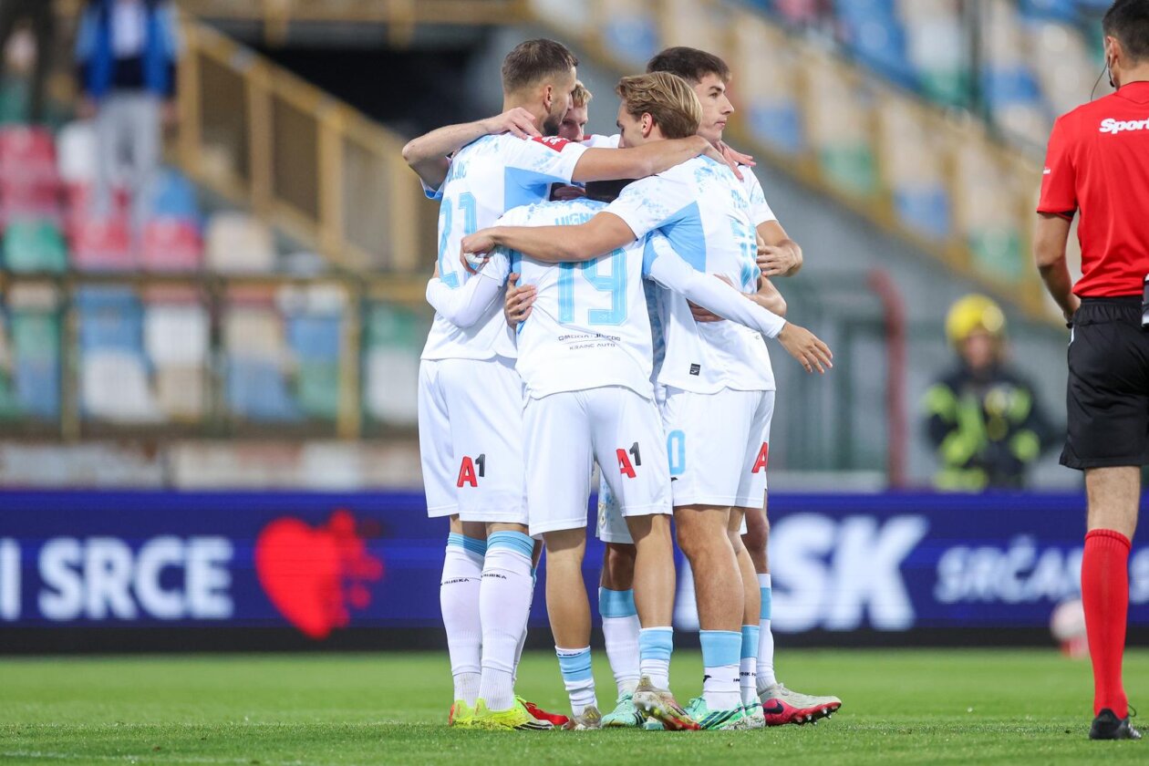 Rudeš i Rijeka sastali se u 10. kolu SuperSport HNL-a Rudeš i Rijeka sastali se u 10. kolu SuperSport HNL-a