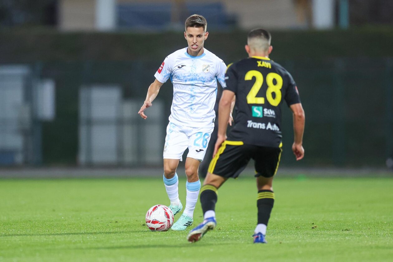 Rudeš i Rijeka sastali se u 10. kolu SuperSport HNL-a Rudeš i Rijeka sastali se u 10. kolu SuperSport HNL-a