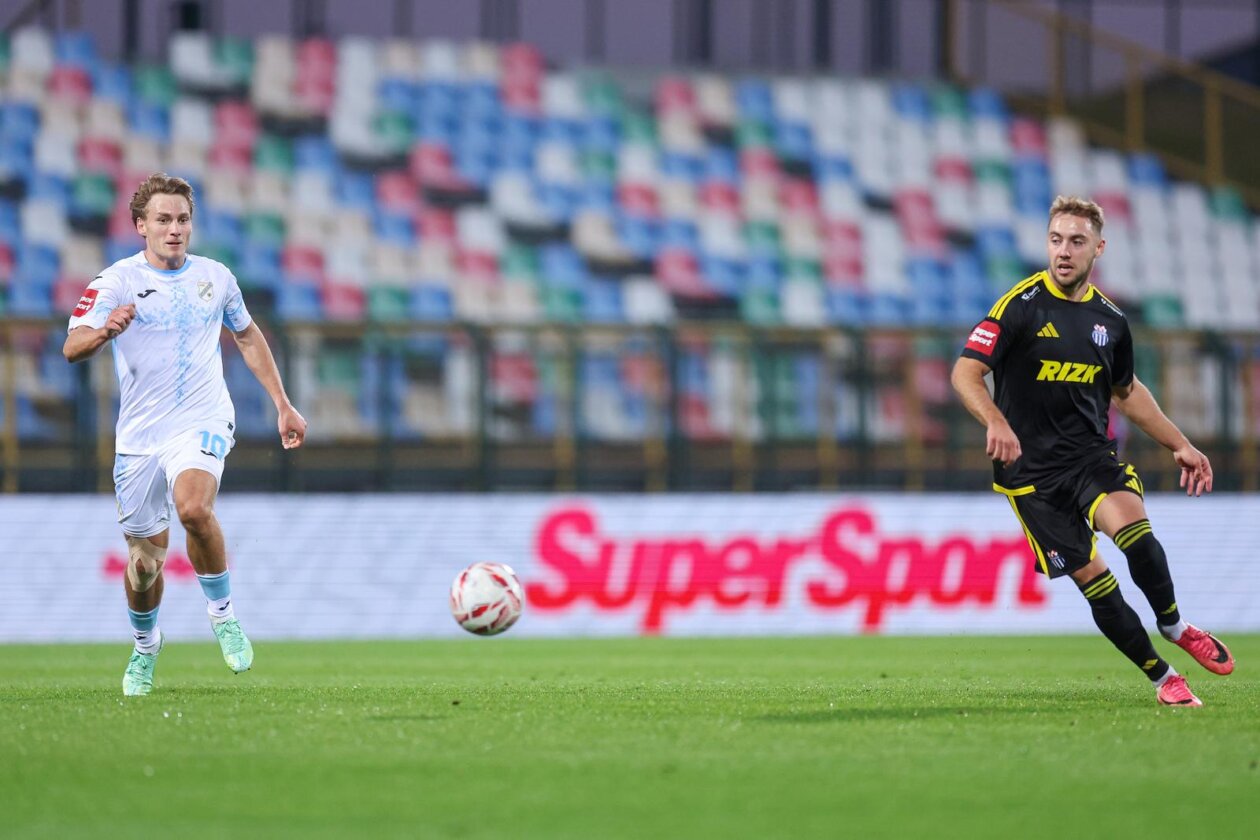Rudeš i Rijeka sastali se u 10. kolu SuperSport HNL-a Rudeš i Rijeka sastali se u 10. kolu SuperSport HNL-a