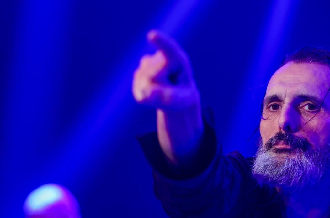 Preminuo Goran Bare, legendarni frontmen grupe Majke