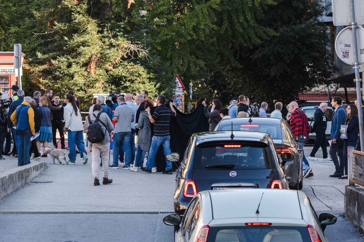 Prosvjed Garaža Stari grad-6150