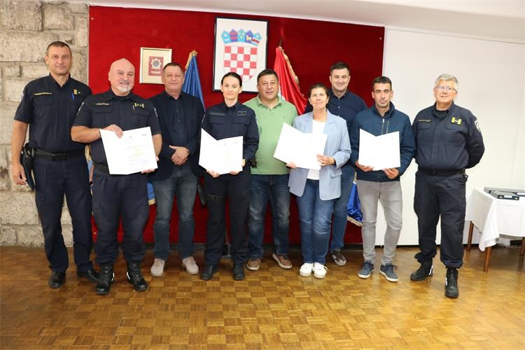 nagrade policija (1) nagrade policija (1)