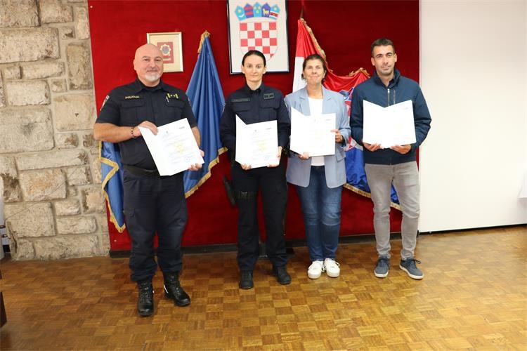 nagrade policija (2) nagrade policija (2)